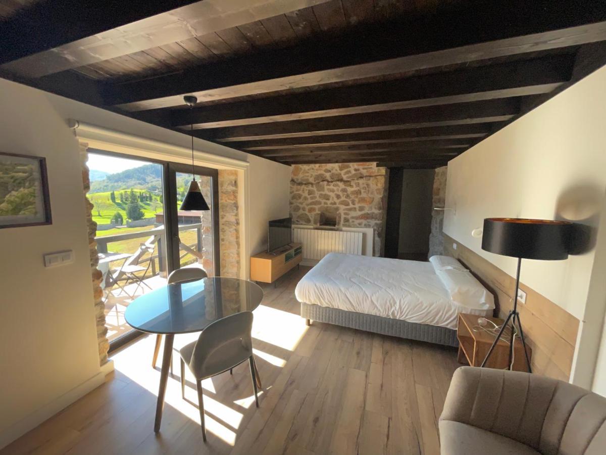 Apartamentos Picabel Onís Exteriér fotografie