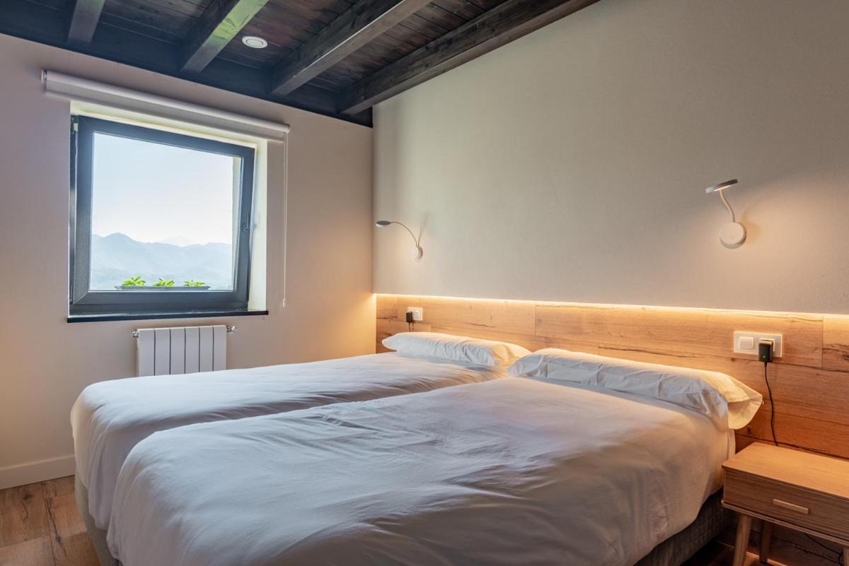 Apartamentos Picabel Onís Exteriér fotografie