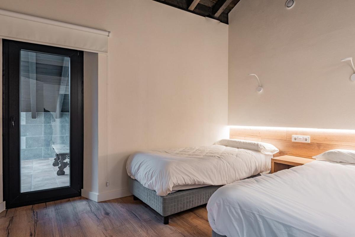 Apartamentos Picabel Onís Exteriér fotografie